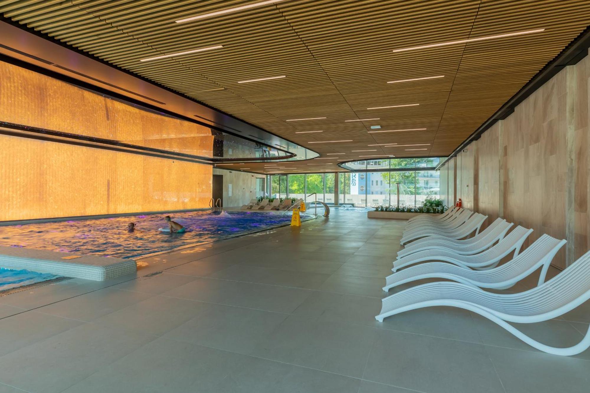 Royal Waves Resort & Spa - Apartment With Parking By Noclegi Renters Miedzyzdroje Exteriér fotografie